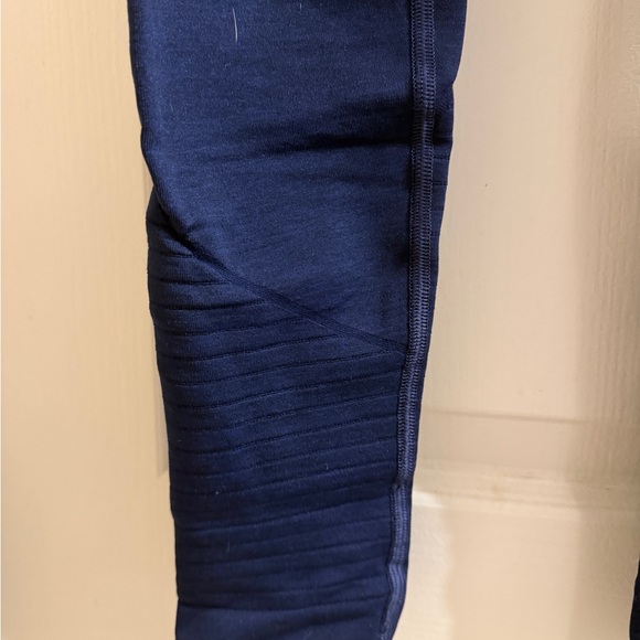 Alphalete Amplify Ultra-High Rise Leggings - Picture 4 of 7